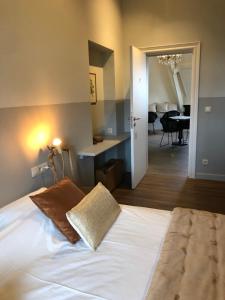 Fotografie z fotogalerie ubytování Chateau Fort Lapin kamer 2 v Bruggách