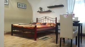 Posteľ alebo postele v izbe v ubytovaní Apartment Jakubská 676