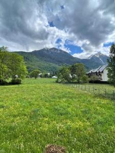 Peisaj natural din apropierea acestui apartament