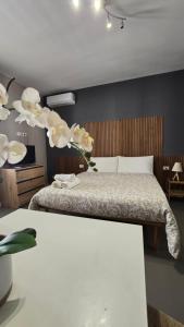 A bed or beds in a room at House Orlando