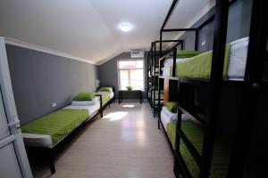 Voodi või voodid majutusasutuse Zam Zam Hostel toas
