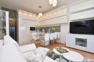 TV a/nebo společenská místnost v ubytování Apartment Anja