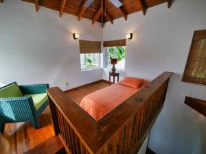 Posezení v ubytování Private Hilltop Home Located Overlooking Roatans Beautiful Turquoise Reef,