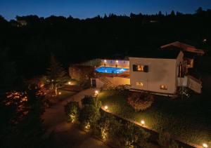 Πισίνα στο ή κοντά στο Tulip House Pool Villa in Corfu +28 φωτογραφίες