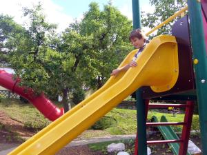 Area giochi per bambini di Hotel Restaurant - Häuserl im Wald Graz