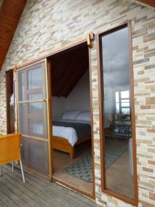 Afbeelding uit fotogalerij van Canario Acogedora Cabaña con Jacuzzi in Acacías