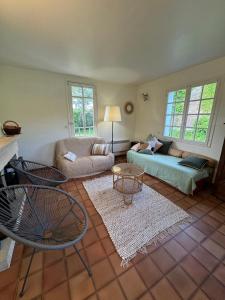 Posezení v ubytování Maison avec Jardin Spacieux proche Touquet + 18 fotografií
