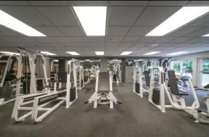 Fitness centrum a/nebo fitness zařízení v ubytování Cómodo apartamento brickell