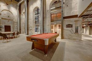 Φωτογραφία από το άλμπουμ του Cozy 1BD near Historic Pabst Brewery - Fiserv σε Μιλγουόκι