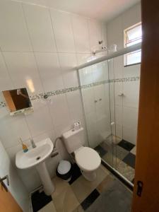 Ένα μπάνιο στο Suites Quebra Mar +18 φωτογραφίες