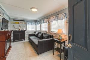 Photo de la galerie de l'établissement Large Yard Walkable Cottage in Old Orchard Beach!, à Old Orchard Beach