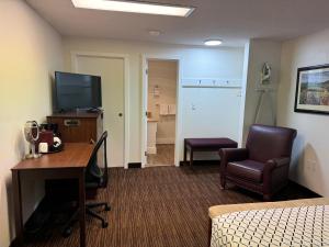 TV a/nebo společenská místnost v ubytování Morgan Inn and Suites Walla Walla