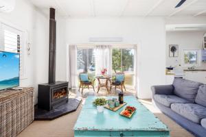 Posezení v ubytování Beach Bungalow