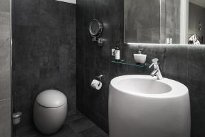 Bagno di Noah's Stanley Luxury Bed and Breakfast