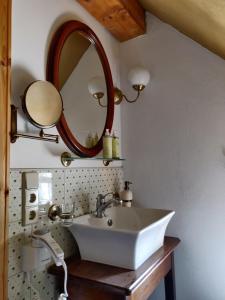 A bathroom at Schuberts Oderbruch Landpension