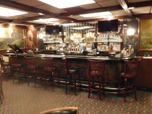 Lounge nebo bar v ubytování West Gate Inn Nyack