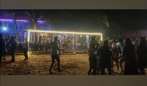 Oaspeți care stau la Srujana Beach Homestay