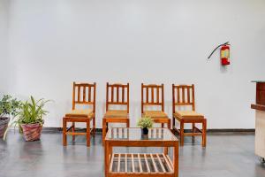 Χώρος καθιστικού στο Hotel O Pachgaon Near Kolhapur Film Institute