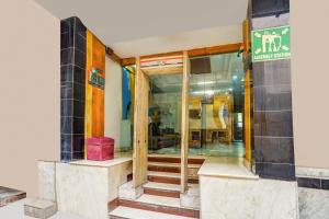 Façana o entrada de Super Hotel O Paharganj Near Railway Station Formerly Chand Palace