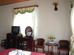 TV a/nebo společenská místnost v ubytování Non Nuoc Resort