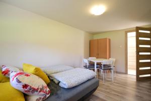 Posedenie v ubytovaní Apartament Na Górskiej