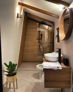 Koupelna v ubytování Kira's fairy-tale cottage