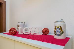 Fotografia z galérie ubytovania Studio apartman u kući s bazenom v destinácii Baška
