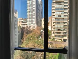 Vista generica su Beirut o vista sulla città dall'interno dell'hotel