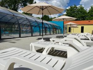 Fotografia z galérie ubytovania Camping du Chêne v destinácii Saint-Julien-de-Concelles + 13 fotografií
