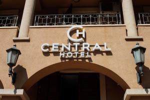 Certifikát, hodnocení, plakát nebo jiný dokument vystavený v ubytování Central Hotel & Restaurant