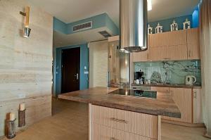 Foto dalla galleria di Christie's Luxury Suites a Sivota