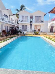 Bazén v ubytování Ashvem beach resort nebo v jeho okolí + 18 fotografií