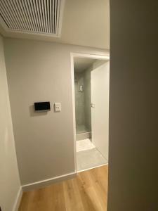 Ένα μπάνιο στο The Tokyo 311 Amazing Comfort