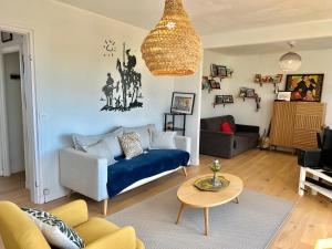 Część wypoczynkowa w obiekcie Jolie vue- T2 Centre -by Breizh key