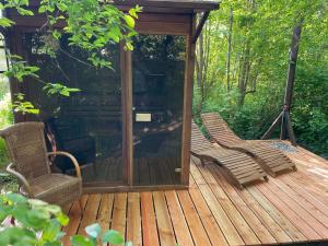 A garden outside Öko Kemping és Glamping Tiszadada