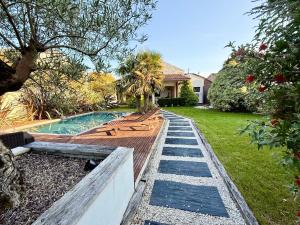 Imagen de la galería de Maison de caractère avec piscine, en Dolus d'Oléron