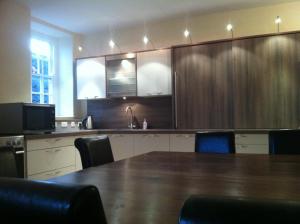 A kitchen or kitchenette at Exchequergate 
