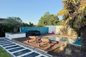 Imagen de la galería de Maison de caractère avec piscine, en Dolus d'Oléron 33 fotos más