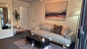 Et opholdsområde på Central QT Retreat