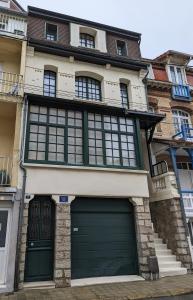 Budova, kde se prázdninový dům nachází