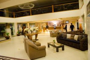 Posezení v ubytování Hotel Tavern Surigao
