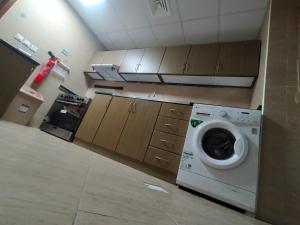 Cucina o angolo cottura di Al Khor Tower Apartment
