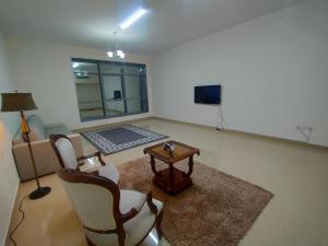 TV o dispositivi per l'intrattenimento presso Al Khor Tower Apartment