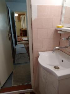 Koupelna v ubytování Home in flowers + 4 fotografie