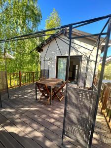 Balkón nebo terasa v ubytování SeaNest Apartament Mamaia Nord