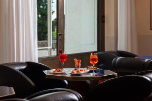 Phi Hotel Astoria italokat is kínál