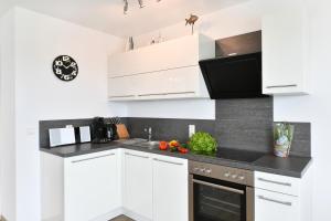 Dapur atau dapur kecil di Dinkelbach Traumblick 3 E +22 gambar