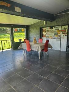 Fotografie z fotogalerie ubytování Villa privée au calme avec gand jardin et terrasse v destinaci Bout-du-Pont-de-Larn