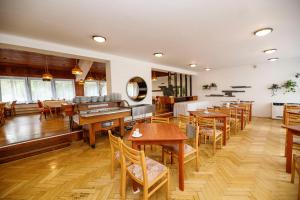 Kuchyň nebo kuchyňský kout v ubytování Horský Hotel Neptun