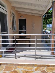 Balkón nebo terasa v ubytování Vasiliki's Apartment C